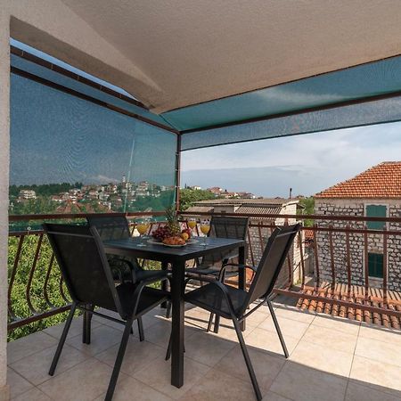 סגט ווראנייצה Apartmani Dalmacija מראה חיצוני תמונה