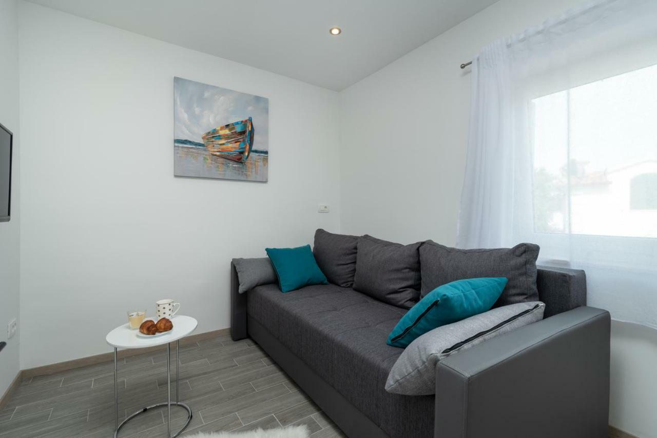 סגט ווראנייצה Apartmani Dalmacija מראה חיצוני תמונה