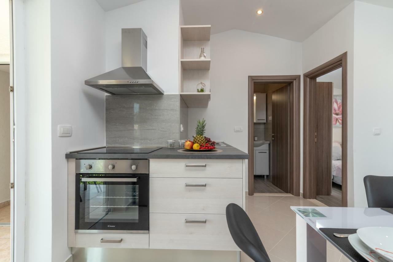 סגט ווראנייצה Apartmani Dalmacija מראה חיצוני תמונה